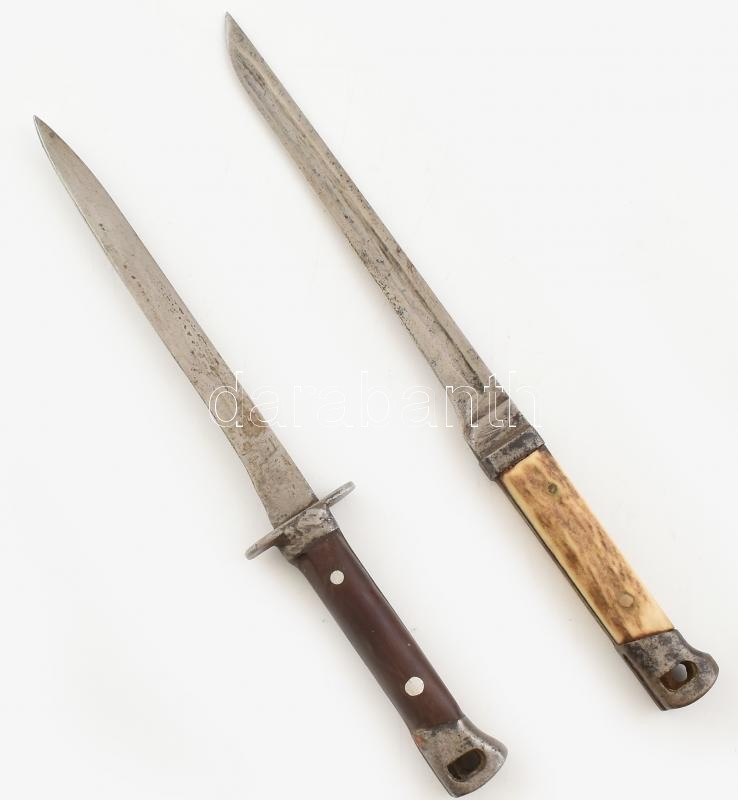 2 db bajonett, kopott, rozsdás, h: 30 cm