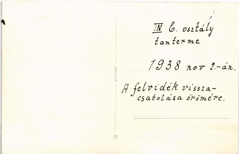 'Rákóczi Kassája újra miénk!!' irredenta rajz egy iskolai tanteremben a táblán 1938. november 2-án 'a felvidék visszacsatolásának örömére' (bevonulás) / Hungarian irredenta propaganda, irredenta drawing on the classroom's blackboard, - Image 2