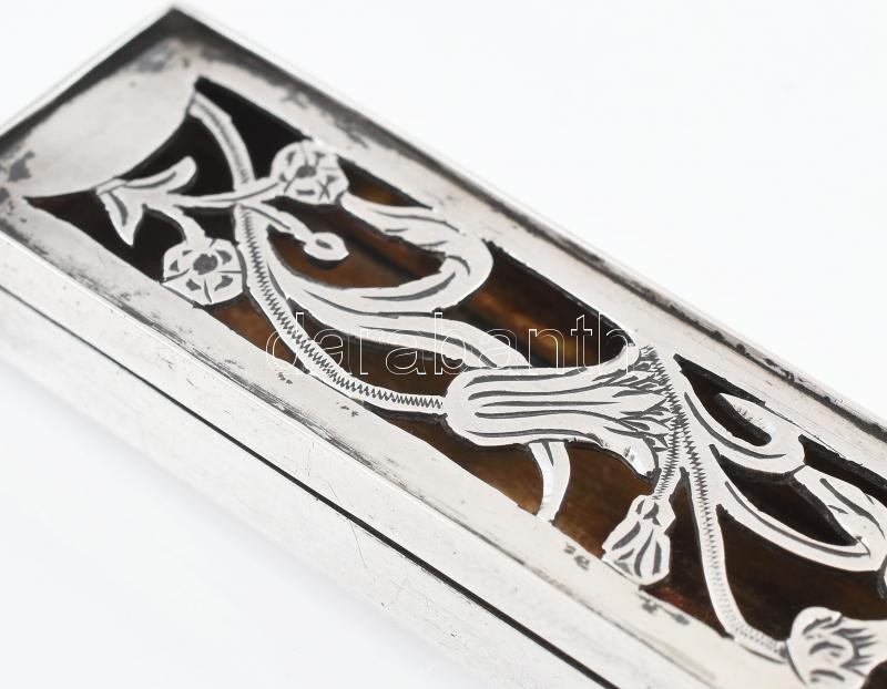 Ezüst(Ag) illatosító dobozka áttört virágmotívummal, jelzett, 8,3×0,9ú1,8 cm, nettó: 29,2 g - Image 2