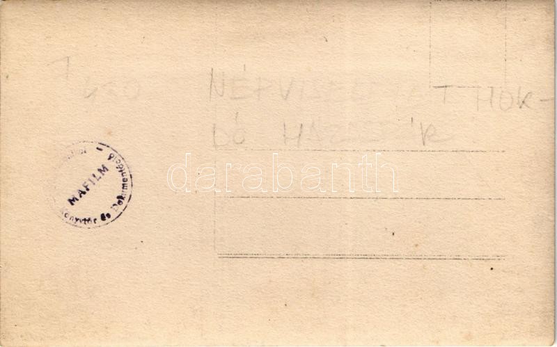 Magyar népviselet / Hungarian folklore. photo - Image 2