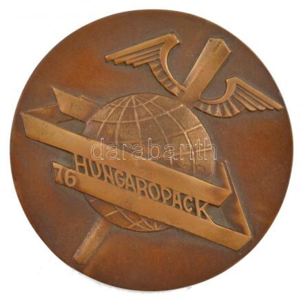 Boldogfai Farkas Sándor (1907-1970) 1976. 'Hungaropack 76 / Csomagolási Verseny 1976' Br plakett eredeti tokban (98mm) T:2