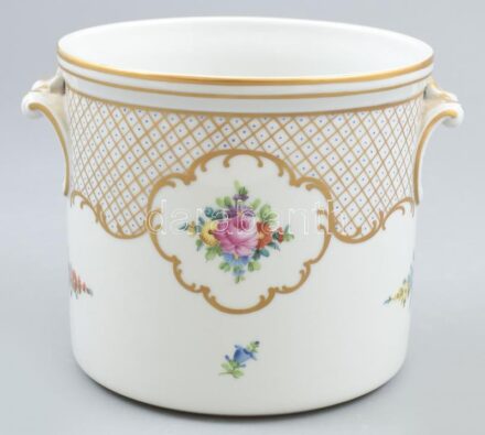 Dísz kaspó, porcelán, jelzett, kopásnyomokkal, m: 14cm, d: 19cm