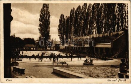 Pécs, Strand, fürdőzők (EK)