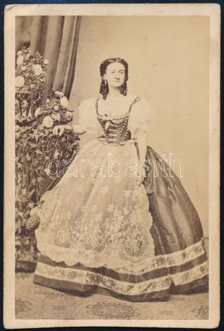 cca 1860 Hollósy Kornélia (1827-1890) vizitkártya Mayer György pesti műterméből