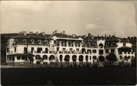 Balatonkenese, Fővárosi üdülőtelep. Rasem Viktor fényképész. photo