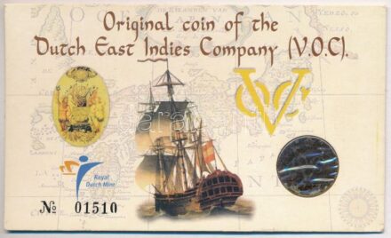 Holland Kelet-Indiai Társaság 1750. 1D Cu sorszámozott díszlapon T:3 Netherlands East Indies Company 1750. 1 Duit Cu in numbered cardboard C:F Krause KM#72
