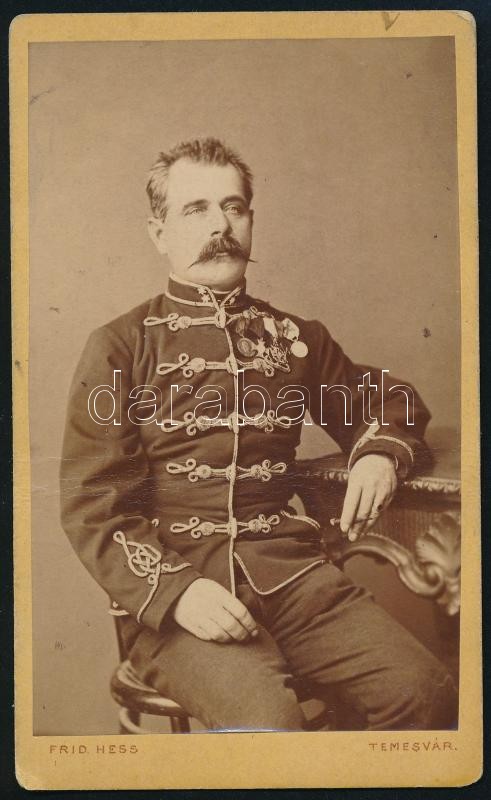 cca 1880 Huszár portréja, keményhátú fotó Fridolin Hefs temesvári műterméből, 10,5×6,5 cm