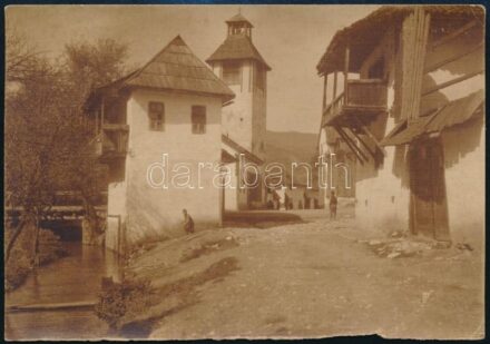 1916 Prijepolje, Vakuf hídfő, hátoldalon feliratozott fotó, alul kis sérüléssel, 9×13 cm