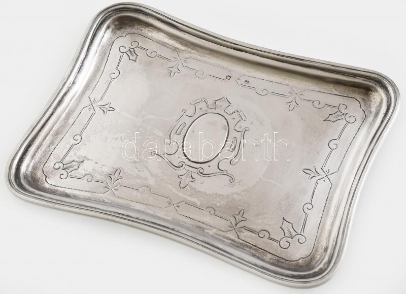 Ezüst (Ag) Tálcácska, jelzett, 17x12,5cm, nettó: 134g