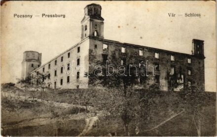 Pozsony, Pressburg, Bratislava; vár / Schloss / castle (kis szakadások / small tears)