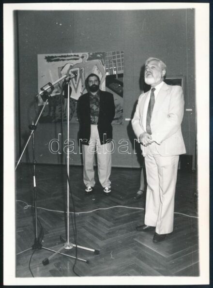 Wahorn András kiállítást nyit meg cca 1988 fotó 18x12 cm