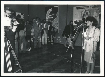 Wahorn András kiállítást nyit meg cca 1988 fotó 18x12 cm