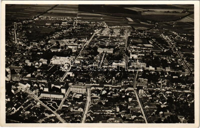 Kaposvár. M. Kir. áll. Térképészet légi felvétele