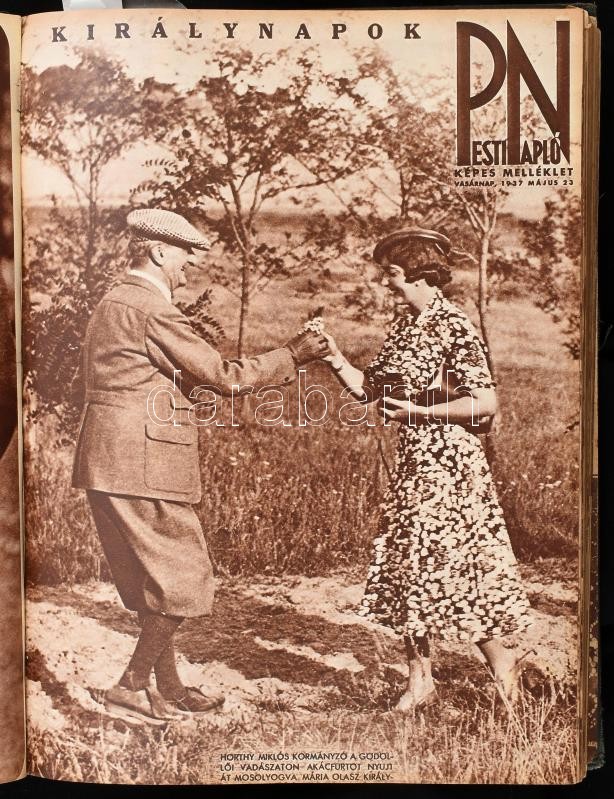 1937 A Pesti Napló képes mellékletei, teljes évfolyam, 1937. jan. 3. - dec. 25., rendkívül gazdag fekete-fehér képanyaggal, számos érdekes fotóval. Egybekötve, aranyozott egészvászon-kötésben, kissé kopott borítóval, sérült - Image 4