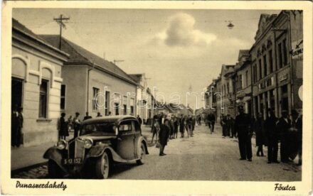 1940 Dunaszerdahely, Dunajská Streda; Fő utca, autó / main street, automobile (EK)