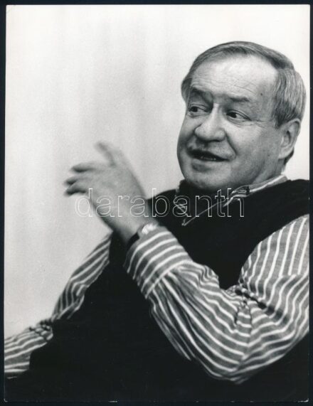 cca 1970-1980 Erdei Katalin 3 db felvétele: Sükösd Mihály író, Békési László pénzügyminiszter, Vitányi Iván szociológus (később országgyűlési képviselő), pecséttel jelzett, feliratozott fotók, 24x18 cm és 18x13