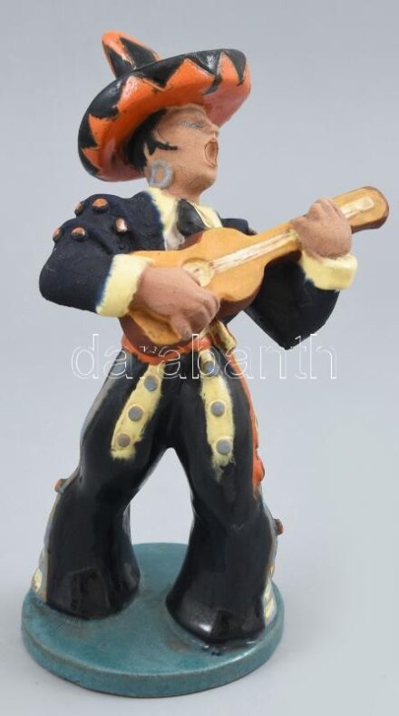 Komlós: Mexikói gitáros. Színes mázakkal festett kerámia. Kopásnyomokkal. Jelzett. m: 28 cm
