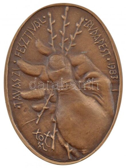 Tóth Amerigo (Imre) (1909-1984) 1983. 'Tavaszi Fesztivál Budapest 1983' egyoldalas, öntött bronz plakett (114x84mm) T:1-