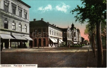 Debrecen, Piac utca, Városháza, villamos, Benyáts Emil üzlete