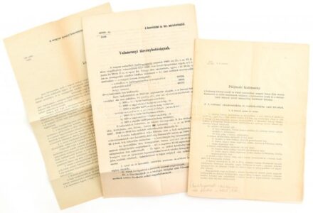 1869, 1873, 1913 Katonai akadémiák és reáliskolákba való felvételre szóló felhívások. A fiumei haditengerészeti akadémiába való felvétel szabályai, kérvényminták 26 p. Össz 3 nyomtatvány