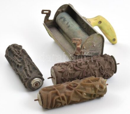 Régi festőszerszám készlet, 4db, mintás szobafestő henger és tartó. Kopott, 1940 körül.
