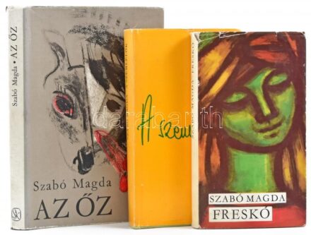 Szabó Magda 3 könyve: Freskó, (Második kiadás); A szemlélők, (Első kiadás). Bp., 1964-1973, Magvető. + Az őz. Bp., 1972, Szépirodalmi Könyvkiadó. Harmadik kiadás. A borító Szántó Piroska munkája. Kiadói egészvászon-kötés,