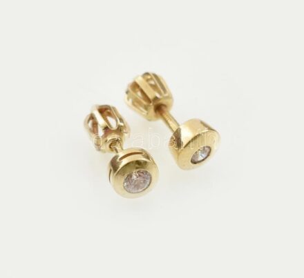 Arany (Au) 14K köves kerek fülbevalópár, jelzett, d: 0,5 cm, bruttó: 1,5 g