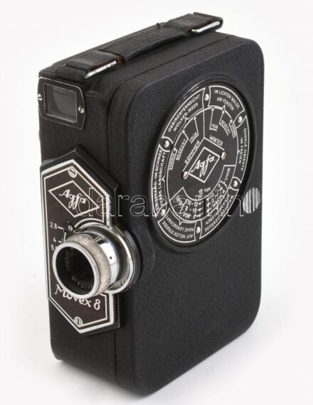 cca 1937 Agfa Movex 8 8mm-es film kamera, megkímélt, szép állapotban, 12x8x4,5 cm / Agfa Movex 8 Vintage German movie camera, in good condition