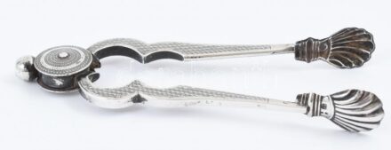 Ezüst (Ag) cukorcsipesz, jelzett, h: 13,5 cm, nettó: 33,9 g