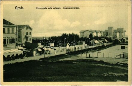 Grado, Passeggiata sulla spiaggia / Strandpromenade / beach promenade, Viennese confectionery and café. Maurizio Fürst (small tear)