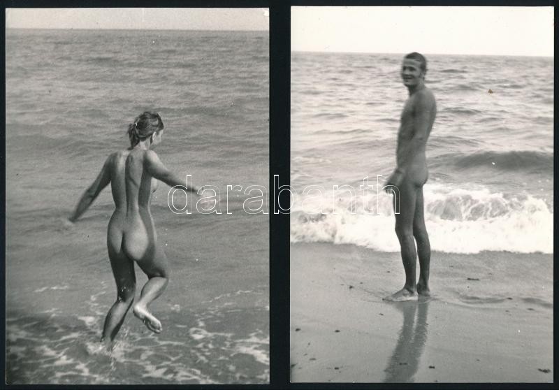cca 1980 Nudista strandon készült amatőr felvételek, 4 db fotó, 15x10 cm - Image 2