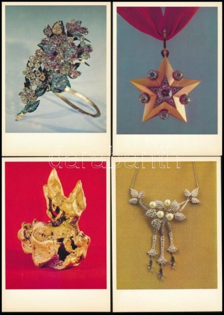 1981 Antik ékszereket, drágaköveket bemutató szovjet képsorozat, 32 db, hátoldalukon orosz és angol nyelven feliratozva, 15x10,5 cm