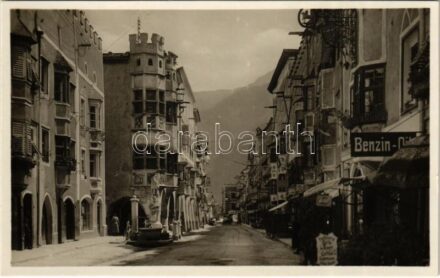 Vipiteno, Sterzing (Südtirol); Via Vittorio Emanuele III, Benzin Oil, Albergo / street, gas station, shops, hotel