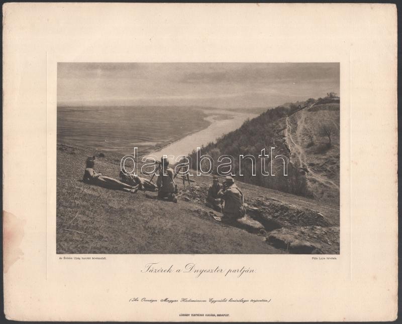cca 1914-1918 3 db I. világháborús nyomat: Hídépítés a Dunajecen; Tüzérek a Dnyeszter partján; Gépfegyverek lesben. Az Érdekes Újság harctéri képeiből. (Az Országos Magyar Hadimúzeum Egyesület kizárólagos terjesztése). Bp., - Image 2