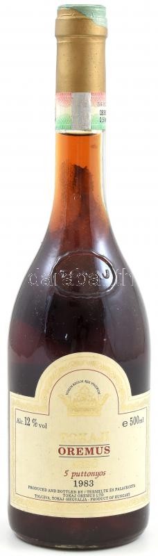 1983 Oremus 5 puttonyos tokaji aszú, bontatlan palack, 0,5 l. Pincében, szakszerűen tárolt.