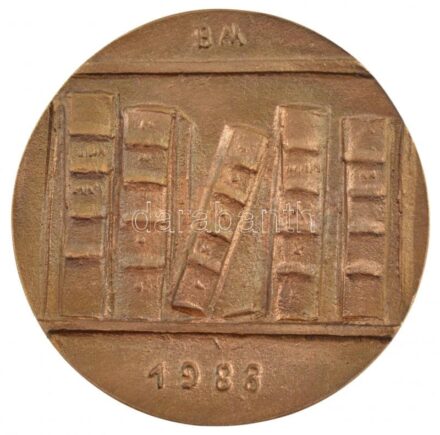 Borsos Miklós (1906-1990) 1988. 'Magyar Tudományos Akadémia Könyvtára - G. Telekiek Alapítványa' kétoldalas, öntött bronz emlékérem (85mm) T:1- / Hungary 1988. 'Library of the Hungarian Academy of Sciences' double-sided, cast bronze