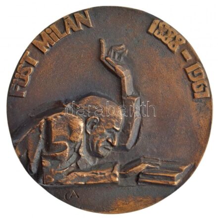 Czinder Antal (1937-) 1989. 'Füst Milán / Füst Milán Fordítói Díj' kétoldalas, öntött bronz díjérem, eredeti foltos dísztokban (97mm) T:1- / Hungary 1989. 'Füst Milán / Füst Milán Fordítói Díj' Trasnlator's Award, double-sided,