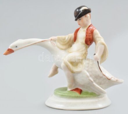 Herendi porcelán Ludas Matyi, kézzel festett, jelzett, kis kopásnyomokkal, m: 8 cm