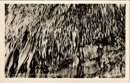 Deménfalu, Demanová (Liptószentmiklós, Liptovsky Mikulás); Demänovské Jaskyne. Vyzdoba stropov / Deménfalvi barlang, belső / cave interior