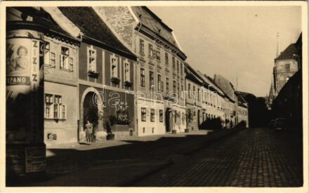Budapest I. Vár, utca, hirdetőoszlop. photo