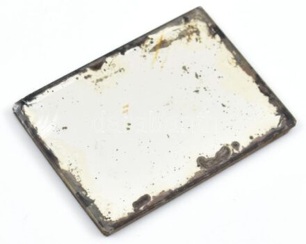 cca 1940 Herczeg és Fodor rt. piperetükör, sérült 7x5 cm
