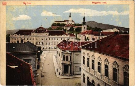 1913 Nyitra, Nitra; Megyeház utca, Hitelbank. Huszár István kiadása / street, credit bank (EB)