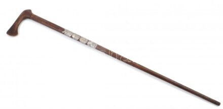 Túrabot Mátraháza, 4db jelvénnyel, h:77cm