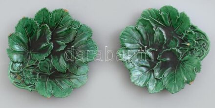 2 db fajansz tálka, jelzett, sérülésekkel, egyik ragasztott d: 21 cm