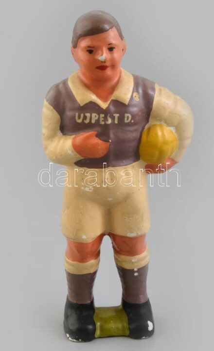 Jelzés nélkül: Újpest D. Figura, sérülésekkel, m: 18,5 cm