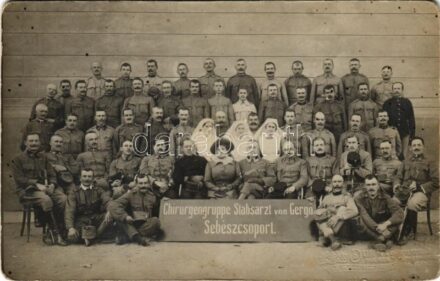 Chirurgengruppe Stabsarzt von Gergő / Sebészcsoport / WWI Austro-Hungarian K.u.K. military, group of surgeons. Dunky Fivérek cs. és kir. udvari fényképészek (Kolozsvár, Cluj) photo (EB)