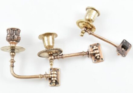 3 db Gyertyatartó, bronz, szecessziós falikar, kis kopásnyomokkal, h.: 12 cm. m.: 9-12 cm.