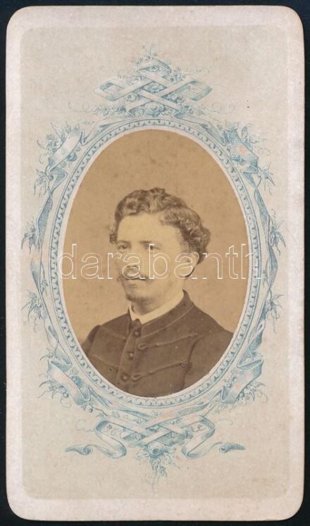 cca 1865 Férfiportré, keményhátú fotó Veress Ferenc (1832-1916) kolozsvári műterméből,10,5×6 cm