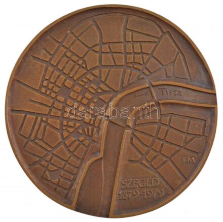 Fritz Mihály (1947- ) 1979. 'Szeged 1879-1979' Szeged belvárosának térképét ábrázoló egyoldalas, bronz plakett (119mm) T:1-