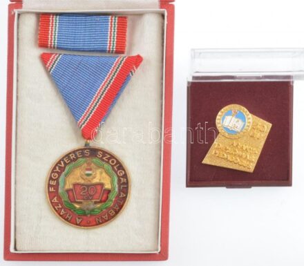 ~1970-1980. 'Aranydiplomás Pedagógus 50 év' zománcozott fém jelvény + 1965. 'Szolgálati Érdemérem - A Haza Fegyveres Szolgálatában 20 év' zománcozott kitüntetés mellszalagon, szalagsávval, tokban T:1-